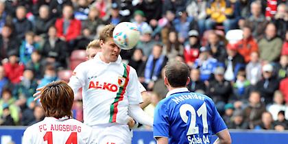 Δέρνει μόνο στις προπονήσεις