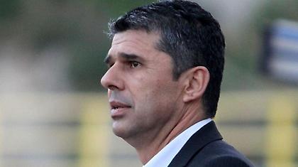 Μαζεύουν τα κομμάτια τους…