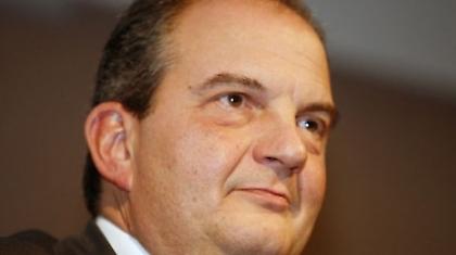 Η πρόκληση του Καραμανλή: 120 λέξεις σε δυόμισι χρόνια!