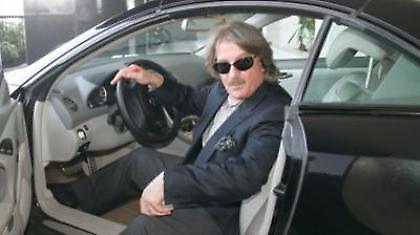 «Υποκρύπτει σκοπιμότητες»