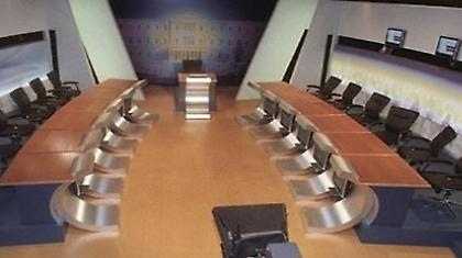 Debate-σούπα, (δια)κομματικοί κορσέδες, δημοσιογράφοι κονφερασιέ…