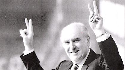 Ο Ανδρέας σπατάλησε τα δάνεια και θεωρείται ο πιο πετυχημένος πρωθυπουργός!