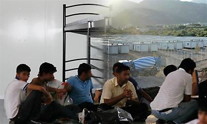 Μπήκαμε στην Αμυγδαλέζα που ανοίγει!