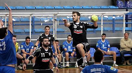 Δεύτερος και περιμένει…