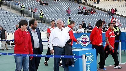 Θεοδωρίδης: «Στον πρόεδρο και στον Ερνέστο αφιερώνουμε το νταμπλ»