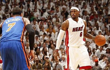 Προσκυνήστε τον βασιλιά!