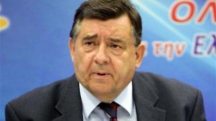 «Σημίτης - Καραμανλής - Παπανδρέου διέλυσαν τη χώρα»