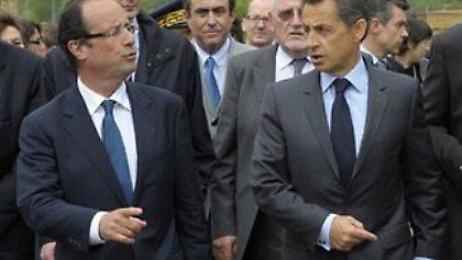 Μείωση της διαφοράς Ολάντ - Σαρκοζί δείχνουν τα γκάλοπ