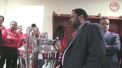 Η ομιλία Μαρινάκη στα αποδυτήρια