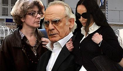 Στα τρία χωρισμένη η οικογένεια του Άκη