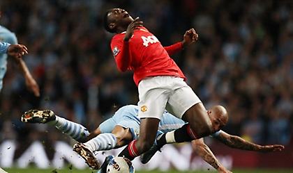 Με πατερίτσες ο Γουέλμπεκ!