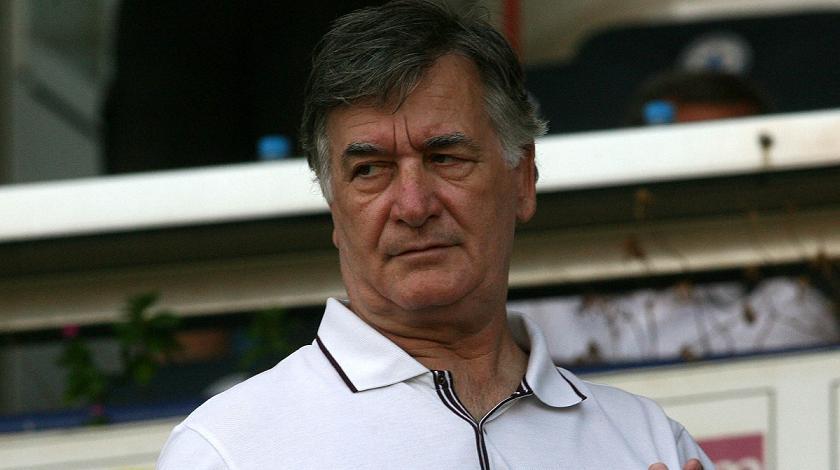 Κωστούλας: «Πουλάω»