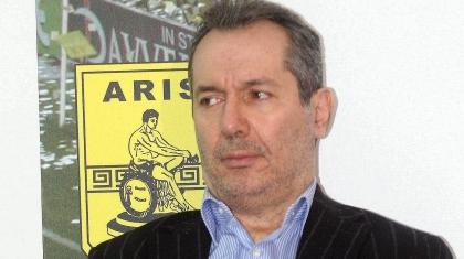 «Ανοίγει τα χαρτιά του» ο Κόντης