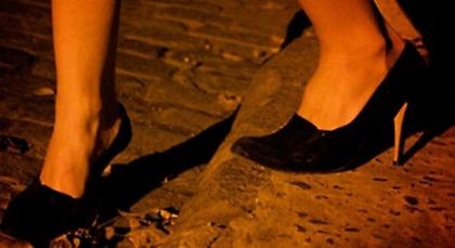 Υποκριτές, θα τις λιθοβολίσετε τώρα;