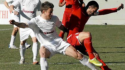 Δεν βοήθησε κανέναν