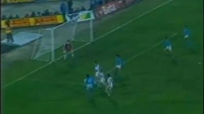 Ο Γερμανάκος έσπρωξε… τον Μαραντόνα (video)