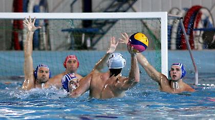 Και τώρα ποιος;