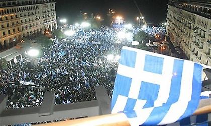 «Ανάβει» η μάχη της εξέδρας!