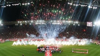 Ο Ολυμπιακός μοιράζει προσκλήσεις