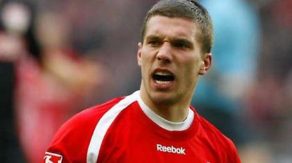 Βενγκέρ: «Σπουδαίος επιθετικός ο Ποντόλσκι»