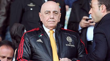 «Δεν κατασκοπεύω το τηλέφωνο του Ζλάταν»