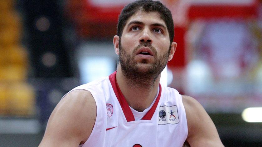 Βασιλόπουλος: «Μπορούμε να νικήσουμε την Μπαρτσελόνα»