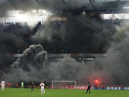 Σοβαρά επεισόδια στην Κολωνία (pics/videos)