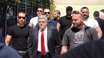 Και λίγο παίρνει η «Χρυσή Αυγή»!