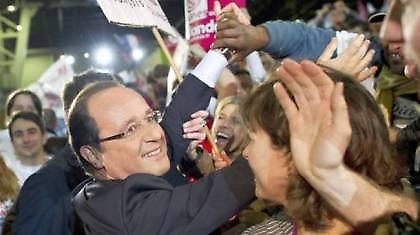 Προβάδισμα νίκης ο Ολάντ στη Γαλλία