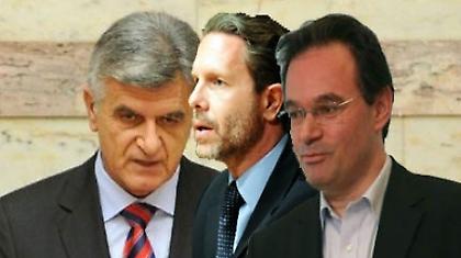 Έξω απ’ τη Βουλή όλα τα πρόσωπα – σύμβολα της Παπανδρεϊκής εποχής