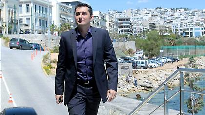 Βαλβέρδε: «Οι Έλληνες να προσέχουν την χώρα τους»