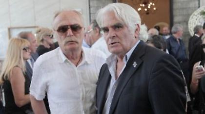 Το τελευταίο αντίο στον Κώστα Καρρά