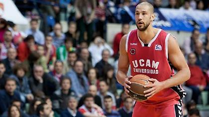 Θέλουν Ογκουστίν Μπαρτσελόνα και Κάχα