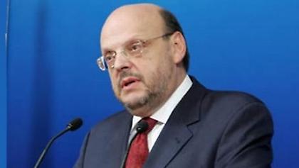 Ο Αντώναρος (του Καραμανλή) «πυροβολεί» τον Σαμαρά