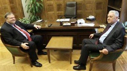 Δεν μπαίνει στην Οικουμενική ο Κουβέλης χωρίς τον Τσίπρα