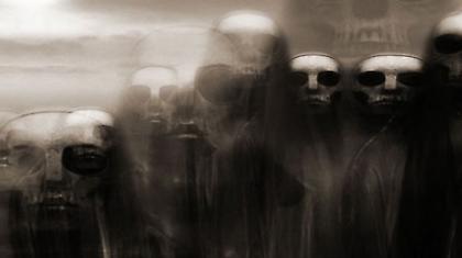 Είμαι πολίτης-φάντασμα! Είμαστε ένα εκατομμύριο διακόσιες χιλιάδες φαντάσματα…