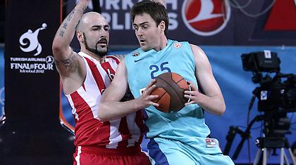 Λόρμπεκ: «Δεν μας άφησε ο Ολυμπιακός»!