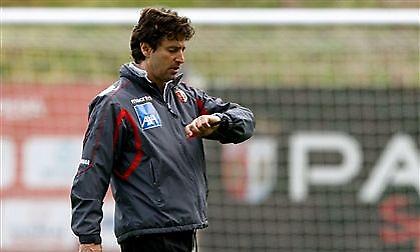 Εν αναμονή του Μαρινάκη ο Ντομίνγκος