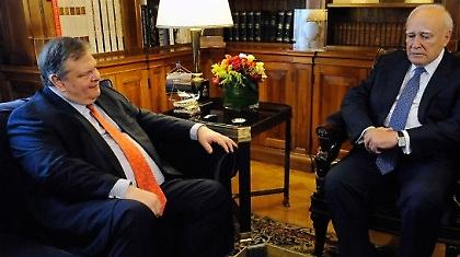 «Ψήγματα αισιοδοξίας» από τον Παπούλια