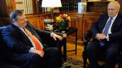 «Ψήγματα αισιοδοξίας» από τον Παπούλια