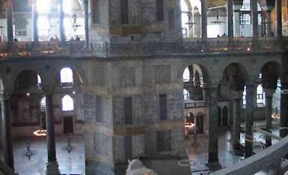 Εγκλωβισμένοι στην Αγιά Σοφιά οπαδοί του Ολυμπιακού