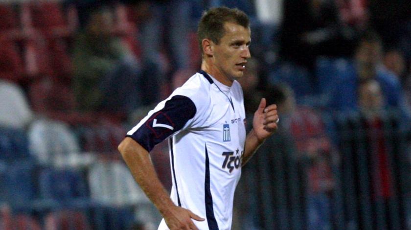 Επαφές με Κούτσι για συμβιβασμό