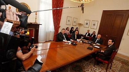 SOS - Δεν βγαίνει κυβέρνηση ακόμα...