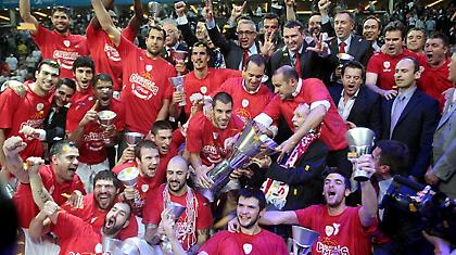 Οι πανηγυρισμοί του Ολυμπιακού σε... κλικ (pics)