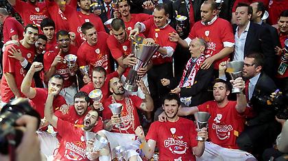 «Η οικογένεια του Ολυμπιακού μας γιορτάζει»