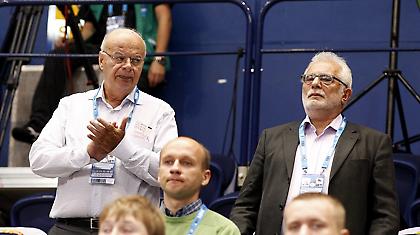 Η ΕΟΚ συνεχάρη τον Ολυμπιακό