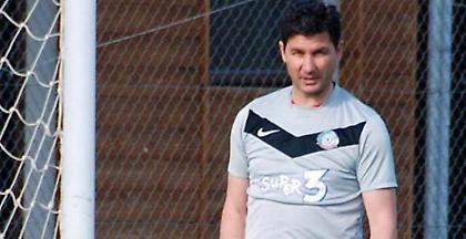 «Αντίο» με φιλικό!