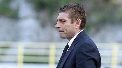 Συνεχίζει με Παντελίδη