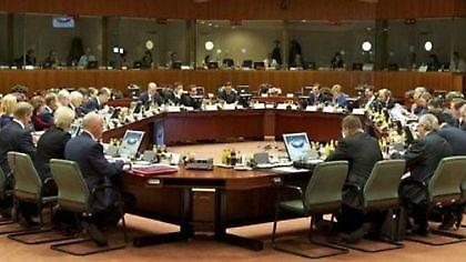 Βρυξέλλες: «Μικρές αλλαγές στο Μνημόνιο»