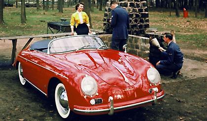 Tα κλασικά αυτοκίνητα του μουσείου της Porsche στο Mille Miglia
